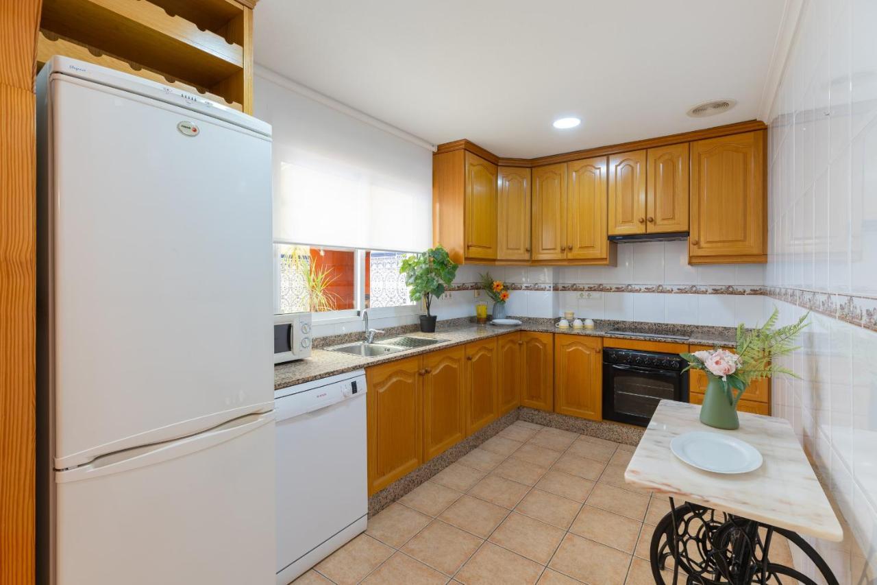 Stars Courtyard By Fidalsa Apartman Arenales del Sol Kültér fotó